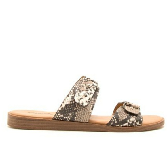 Snake Print Comfy Adjustable Band Sandals - Picture 4 of 6
